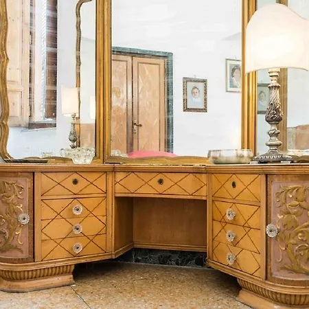 Viminale Colosseo Apartment *
